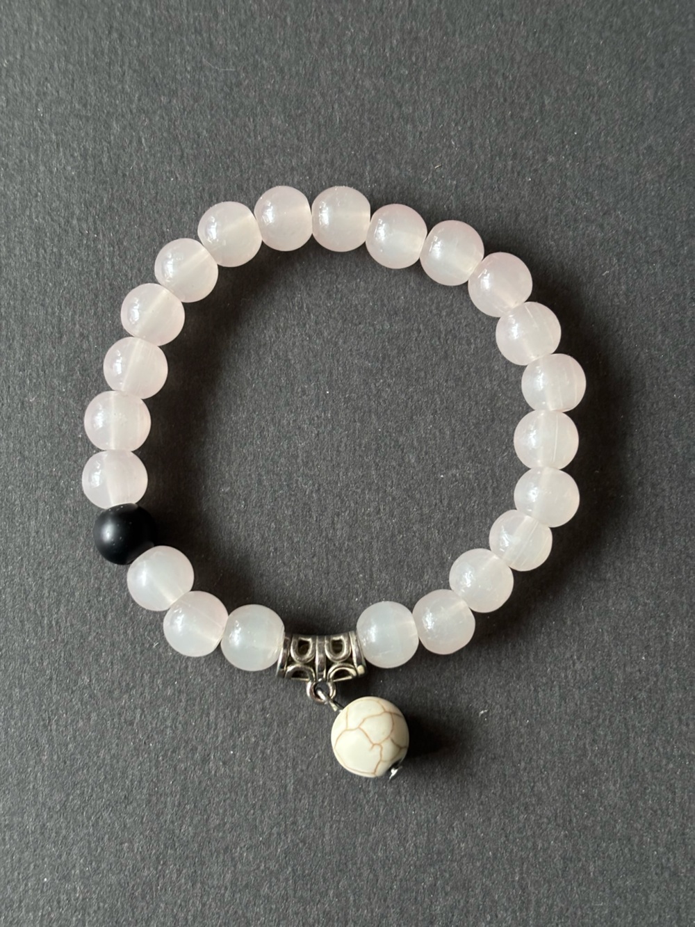 Rose Quartz Stretch Bracelet Onyx Howlite Charm Beaded | Size 6 - Picture 2 of 6